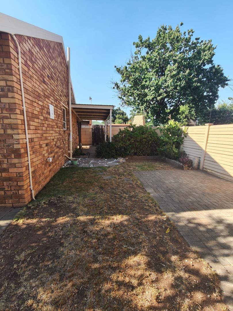 2 Bedroom Property for Sale in Hospitaalpark Free State